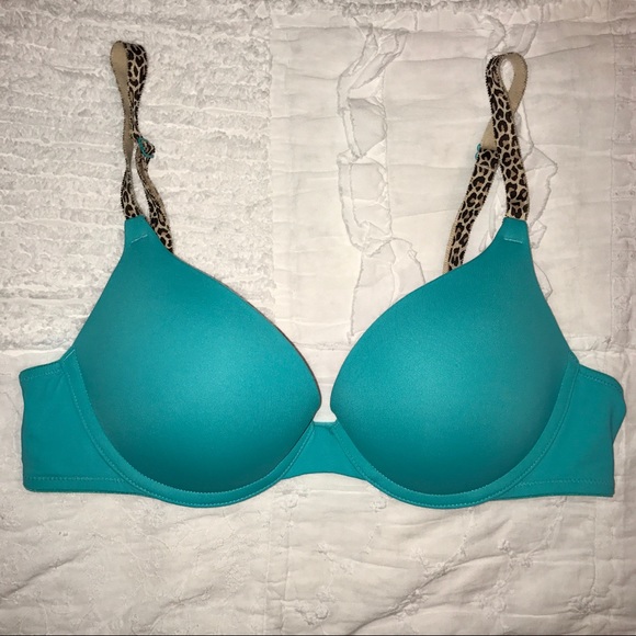 PINK Victoria's Secret Other - VS PINK Wear Everywhere Bra